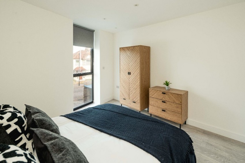 Images for Cuckoo Hall Lane, London EAID:1234 BID:1234