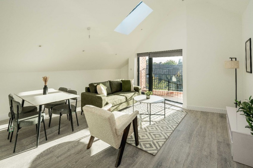 Images for Cuckoo Hall Lane, London EAID:1234 BID:1234