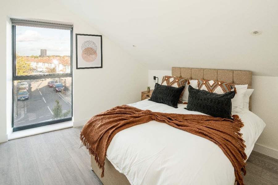 Images for Cuckoo Hall Lane, London EAID:1234 BID:1234