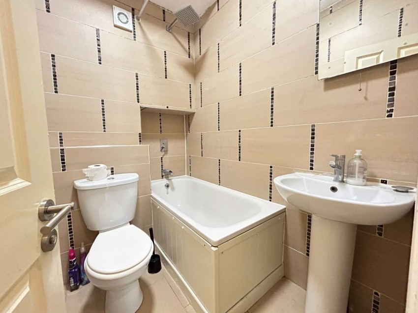 Images for Flat , Goodmayes House -, Goodmayes Road, Ilford EAID:1234 BID:1234