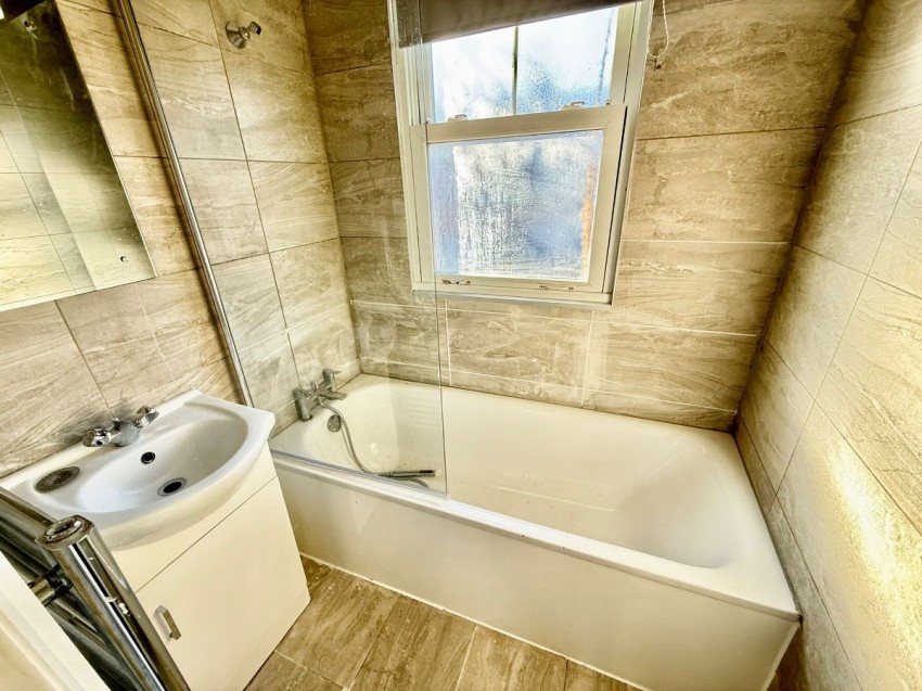 Images for Ravenshaw Street, London EAID:1234 BID:1234