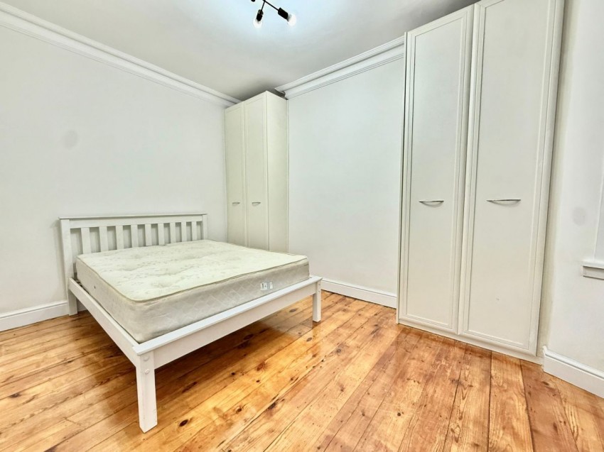 Images for Ravenshaw Street, London EAID:1234 BID:1234