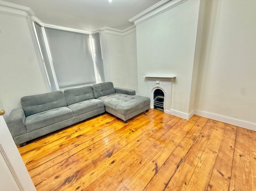 Images for Ravenshaw Street, London EAID:1234 BID:1234