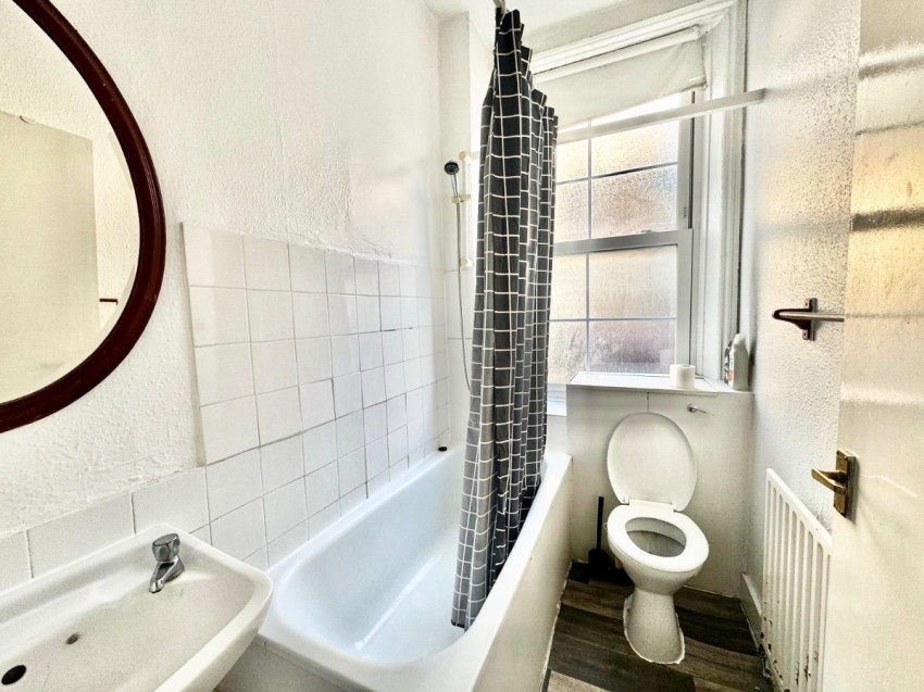 Images for Stoke Newington High Street, London EAID:1234 BID:1234