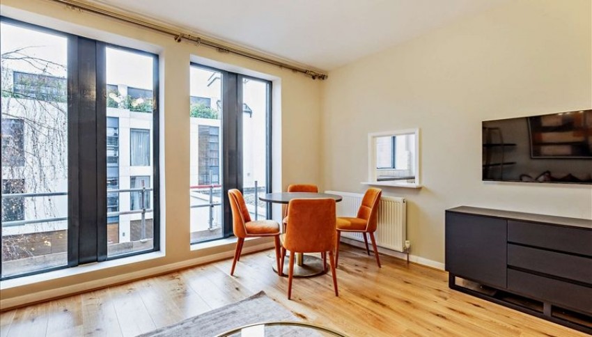 Images for Flat ,  Fulham Road, London EAID:1234 BID:1234