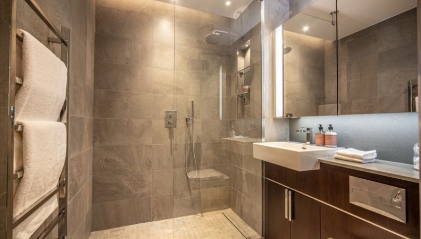 Images for Thornes House,  Charles Clowes Walk, London EAID:1234 BID:1234