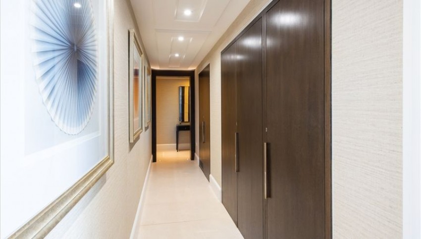 Images for Duke Street, London EAID:1234 BID:1234