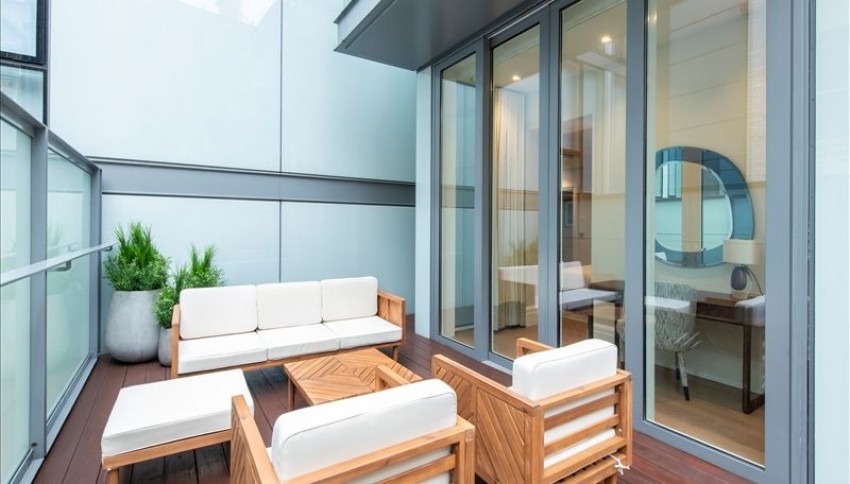 Images for Duke Street, London EAID:1234 BID:1234