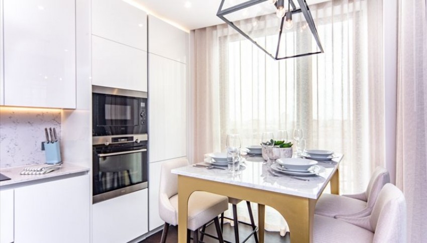 Images for Thornes House,  Charles Clowes Walk, London EAID:1234 BID:1234