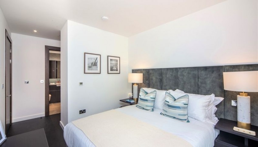 Images for Thornes House,  Charles Clowes Walk, London EAID:1234 BID:1234