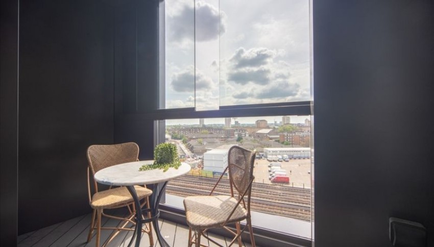 Images for Thornes House,  Charles Clowes Walk, London EAID:1234 BID:1234