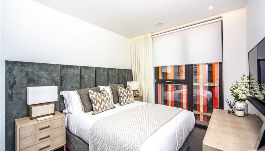 Images for Thornes House,  Charles Clowes Walk, London EAID:1234 BID:1234