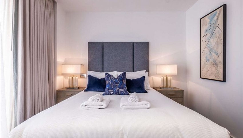 Images for Thornes House,  Charles Clowes Walk, London EAID:1234 BID:1234