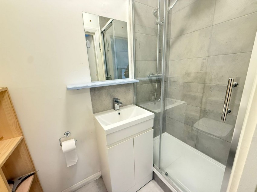 Images for Colney Hatch Lane, London EAID:1234 BID:1234