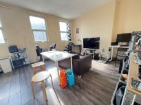 752 Holloway Road, London